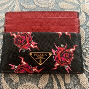 BEAUTIFUL PRADA FLORAL CARD CASE 💕
